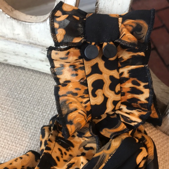 One shoulder ruffle sheer shirt - Picture 2 of 8